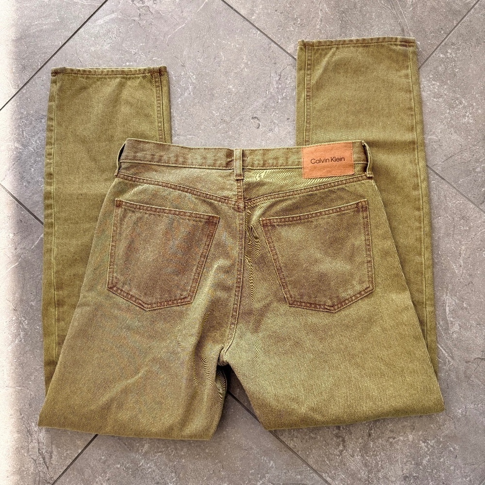 Calvin Klein Standard Straight Fit Chartreuse Green 100% Cotton Denim Jeans 32